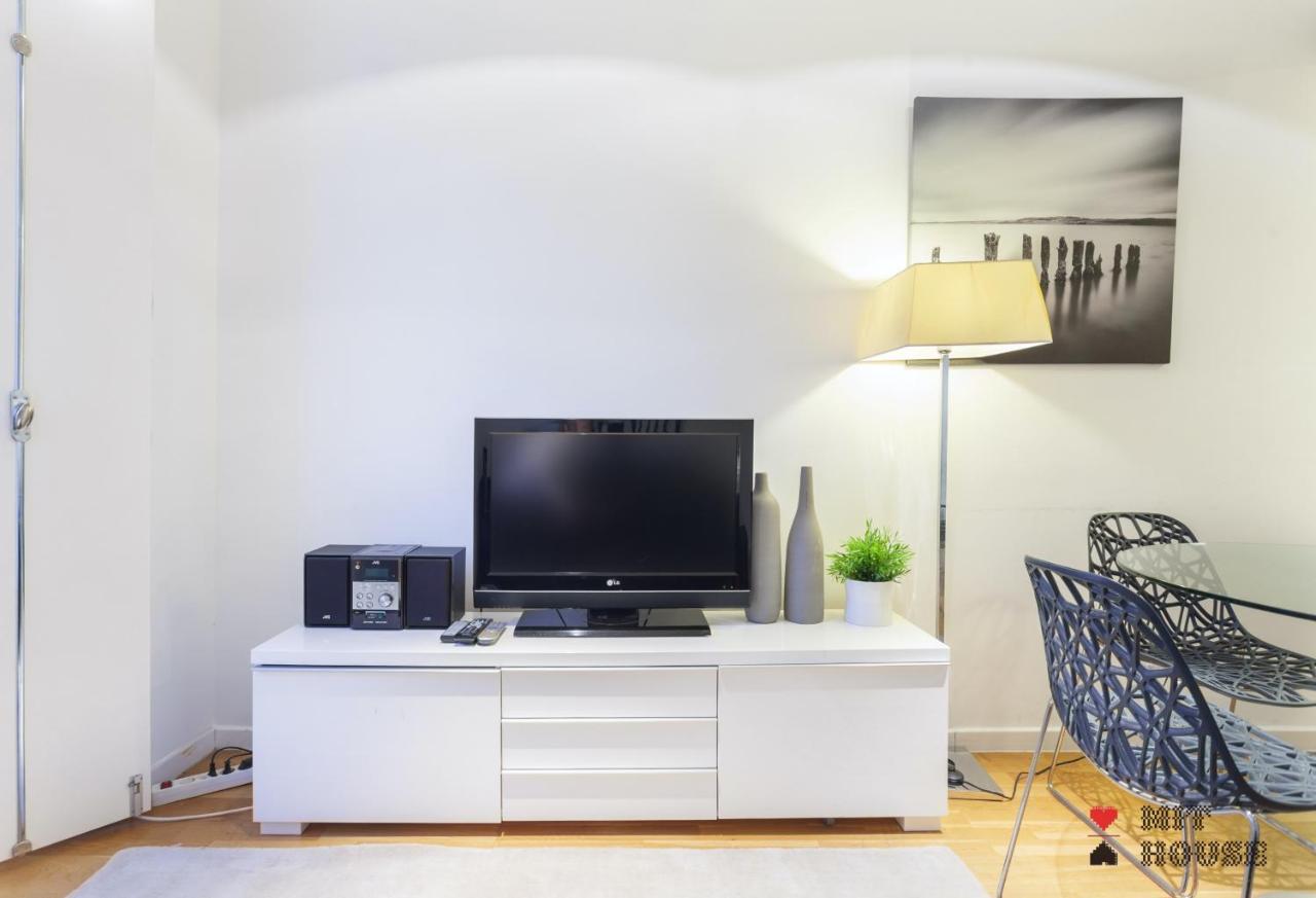 Mit House Puerta Del Sol III En Madrid Exterior foto