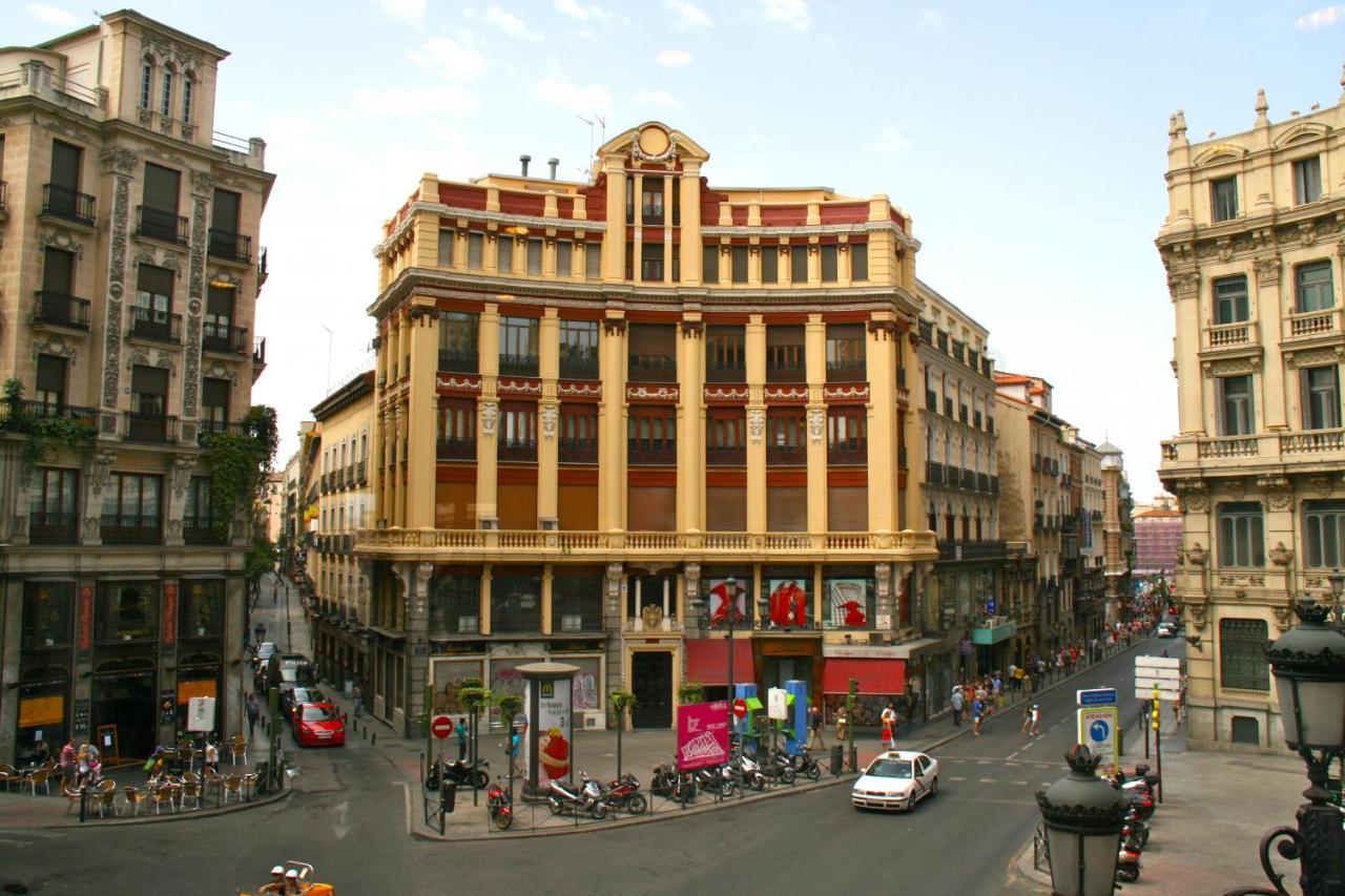 Mit House Puerta Del Sol III En Madrid Exterior foto